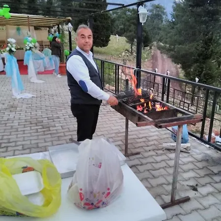 Bed & Breakfast Tokgoez Otel Restaurant 2*