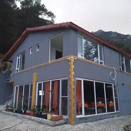 Bed & Breakfast Tokgoez Otel Restaurant
